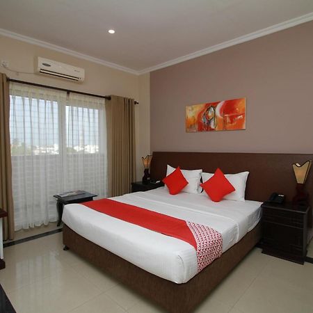 Oyo 317 Choy'S Waterfront Residence نيجومبو المظهر الخارجي الصورة