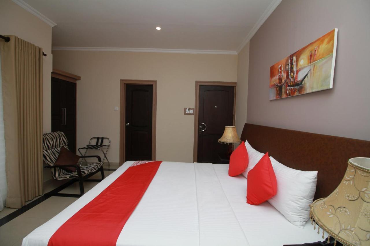 Oyo 317 Choy'S Waterfront Residence نيجومبو المظهر الخارجي الصورة